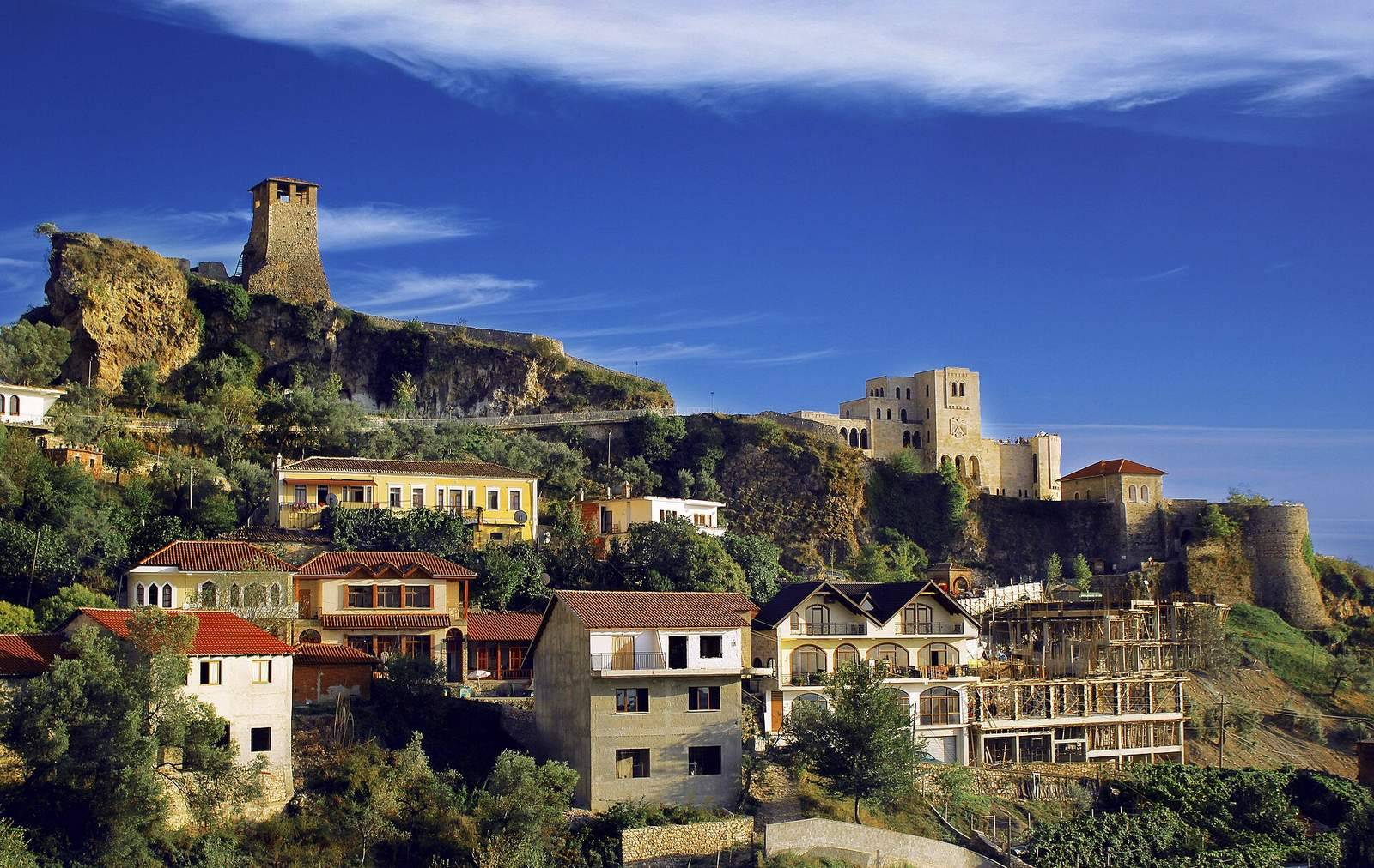 Hrad Kruja — pevnost národního hrdiny Skanderbega